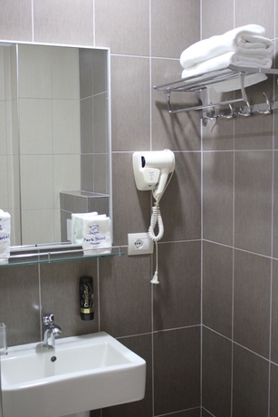 Imagen de la habitación del Hotel Park Tirana. Foto 15