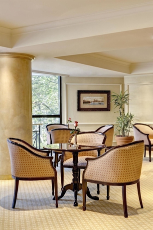 Imagen del bar/restaurante del Hotel Park Tower, A Luxury Collection , Buenos Aires. Foto 3