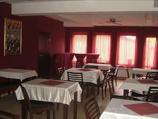 Imagen del bar/restaurante del Hotel Park Troyan. Foto 3