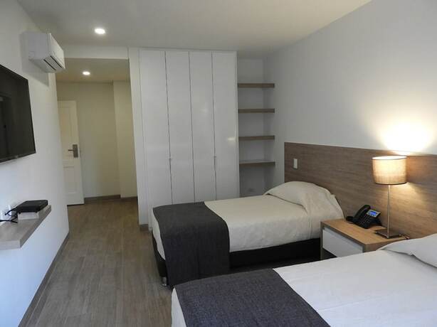 Imagen general del Hotel Park V & Suites. Foto 4