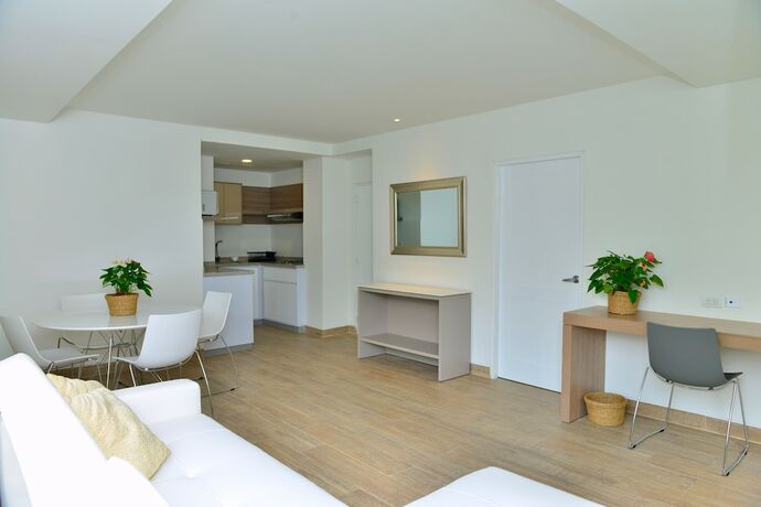 Imagen de la habitación del Hotel Park V & Suites. Foto 16