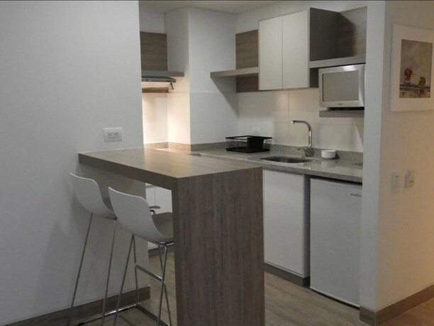 Imagen de la habitación del Hotel Park V & Suites. Foto 22