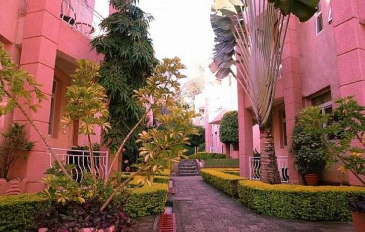 Imagen general del Hotel Park View Courts. Foto 1