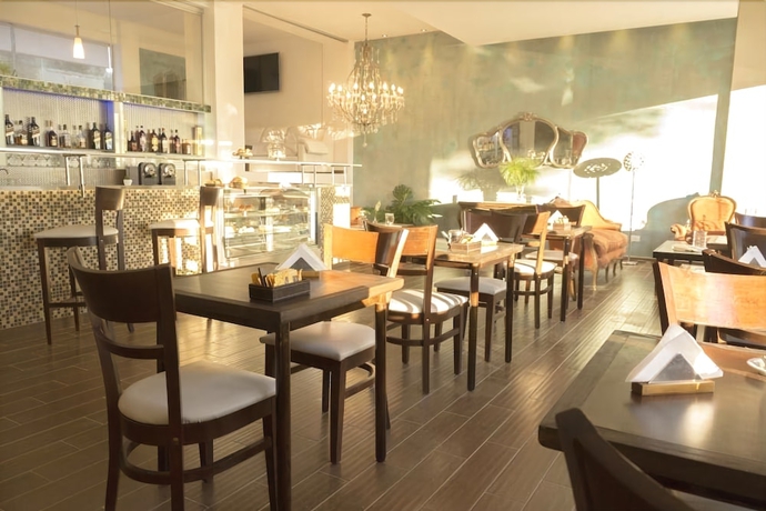 Imagen del bar/restaurante del Hotel Park View and Residences. Foto 2