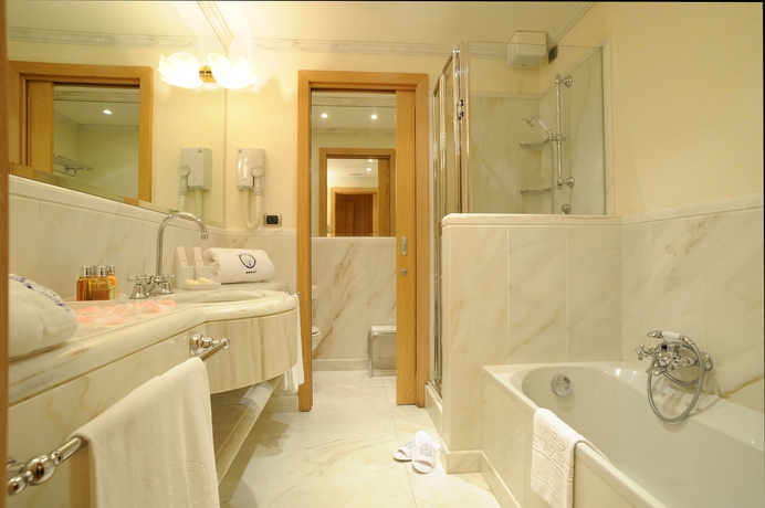 Imagen de la habitación del Hotel Park Villa Ariston. Foto 3