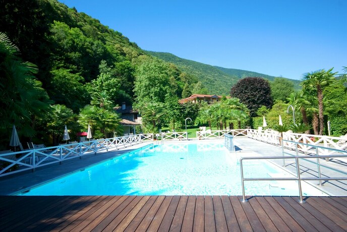 Imagen de la piscina del Hotel Park Villa Belvedere. Foto 35