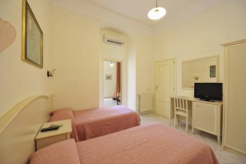 Imagen de la habitación del Hotel Park Villa Maria. Foto 7