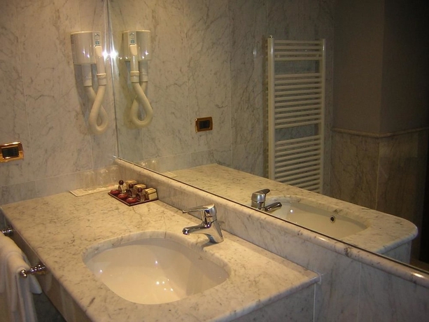 Imagen de la habitación del Hotel Park Villa Potenziani. Foto 9