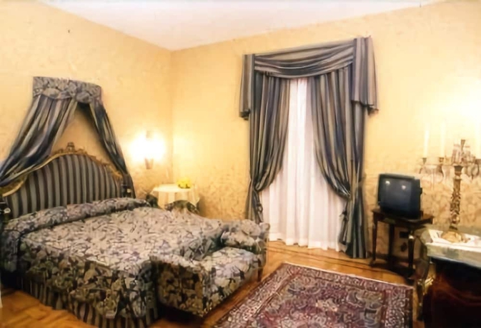 Imagen de la habitación del Hotel Park Villa Potenziani. Foto 13
