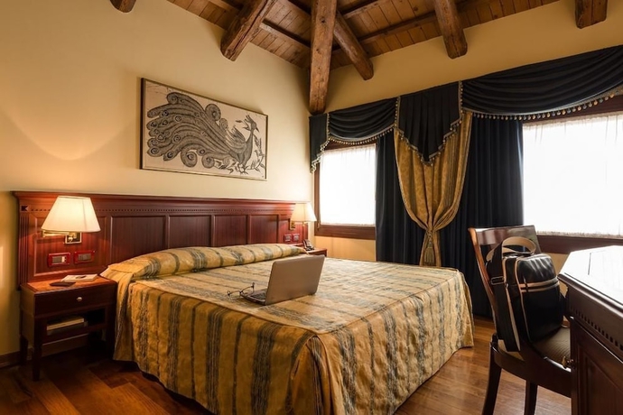 Imagen de la habitación del Hotel Park Villa Vicini. Foto 8