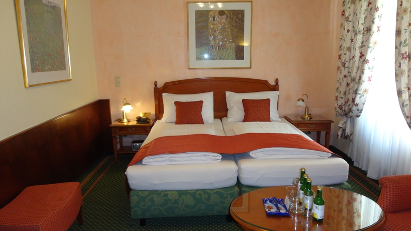 Imagen de la habitación del Hotel Park Villa, Viena. Foto 7