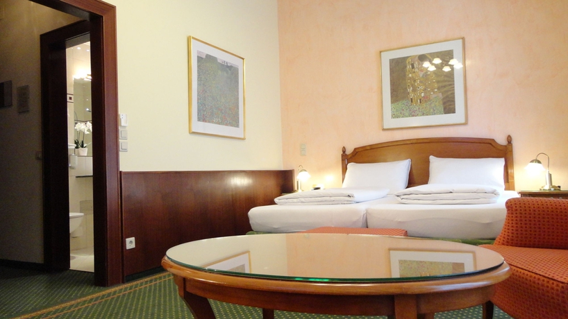 Imagen de los interiores del Hotel Park Villa, Viena. Foto 14