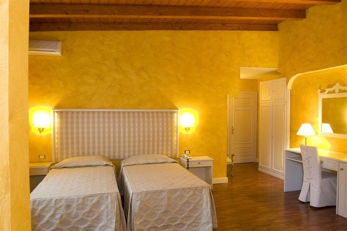 Imagen de la habitación del Hotel Park Villaferrata. Foto 7