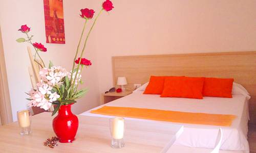 Imagen de la habitación del Hotel Park Village. Foto 13