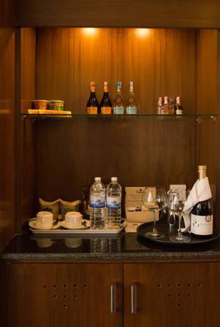 Imagen de los interiores del Hotel Park Village Hotel & Resort. Foto 12