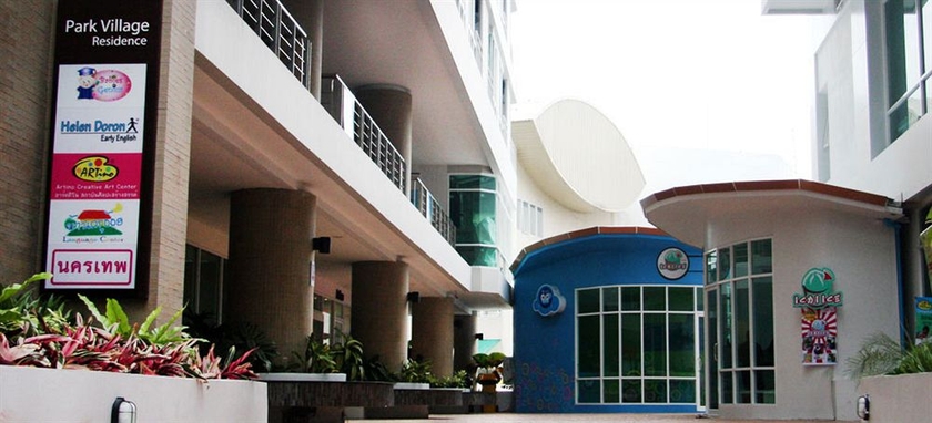 Imagen de los exteriores del Hotel Park Village Rama Ii. Foto 4