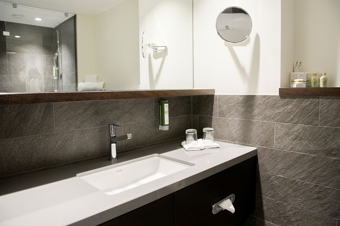 Imagen de la habitación del Hotel Park Winterthur. Foto 10