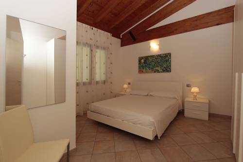 Imagen de la habitación del Hotel Park Zanzanù. Foto 13