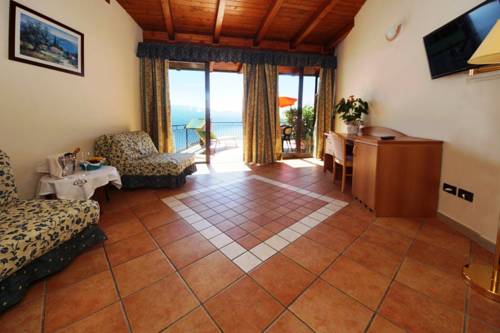 Imagen de la habitación del Hotel Park Zanzan&ugrave;, Tignale. Foto 9