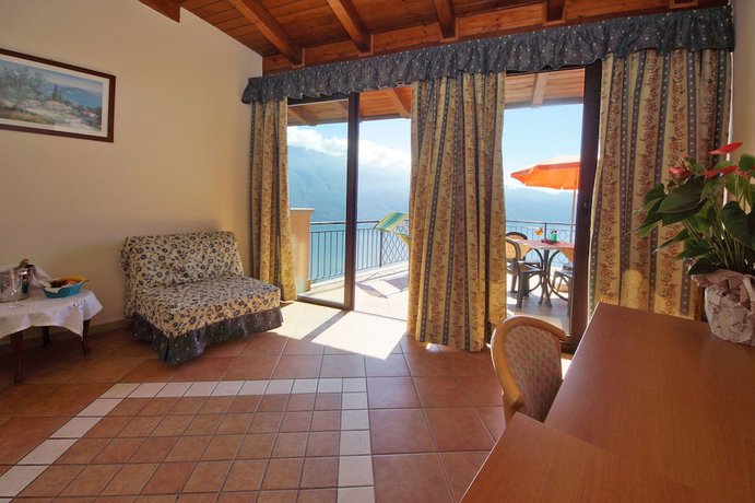 Imagen de la habitación del Hotel Park Zanzan&ugrave;, Tignale. Foto 7