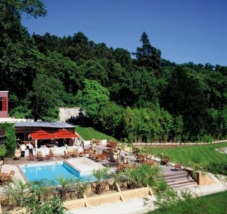 Imagen de la piscina del Hotel Park & Suites Village Montpellier Bionne. Foto 5
