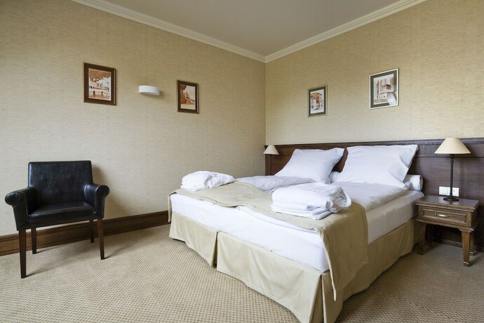 Imagen de la habitación del Hotel Park and Fitness Club Rzesz&oacute;w. Foto 18