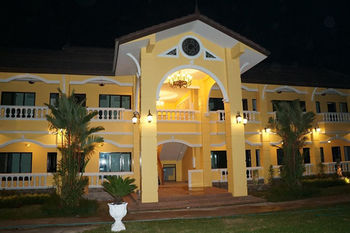 Imagen de la habitación del Hotel Park and Pool Resort. Foto 3