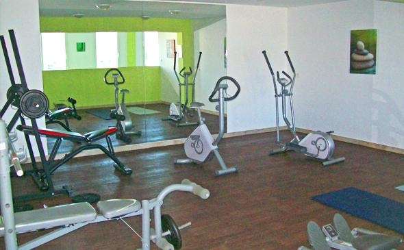 Imagen de los interiores del Hotel Park and Suites Village La Rochelle Marans. Foto 3