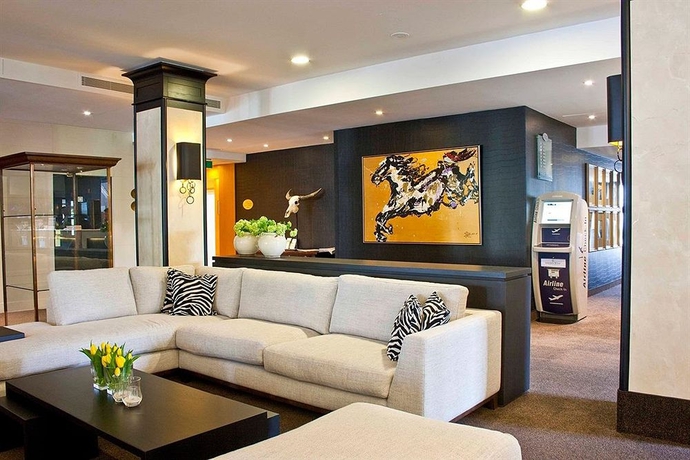 Imagen de los interiores del Hotel Parker Brussels Airport. Foto 13