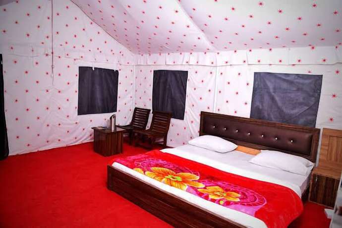 Imagen de la habitación del Hotel Parker Camps. Foto 10