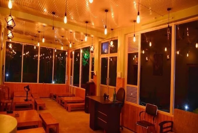 Imagen de los interiores del Hotel Parker Camps. Foto 14