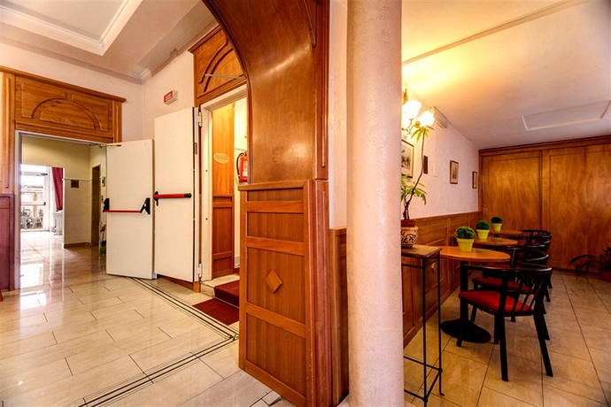 Imagen de los interiores del Hotel Parker. Foto 11