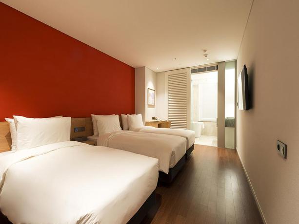 Imagen de la habitación del Hotel Parkhabio. Foto 4