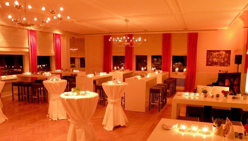 Imagen de los interiores del Hotel Parkhaus Hügel. Foto 17