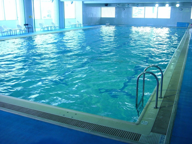 Imagen de la piscina del Hotel Parkhills. Foto 9