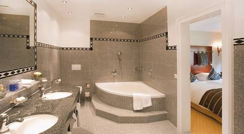 Imagen de la habitación del Hotel Parkhotel Adler. Foto 3