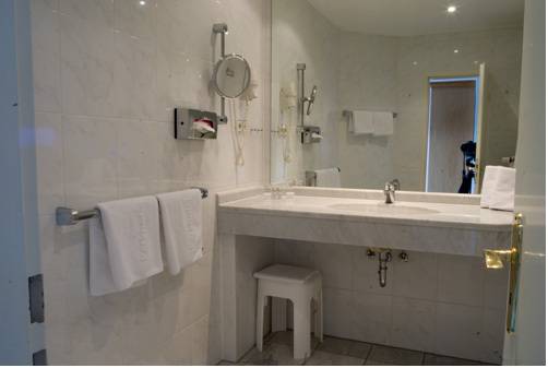 Imagen de la habitación del Hotel Parkhotel Am Taunus. Foto 7