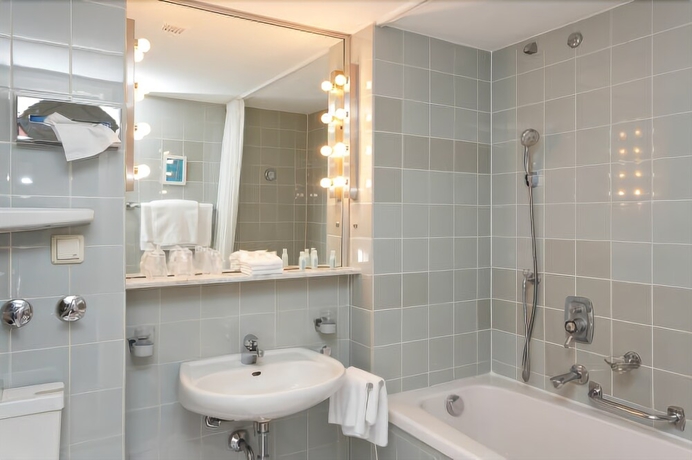 Imagen de la habitación del Hotel Parkhotel Atlantic Heidelberg. Foto 18