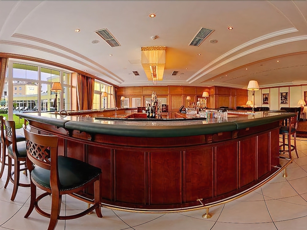 Imagen de los interiores del Hotel Parkhotel, Bad Schallerbach. Foto 10