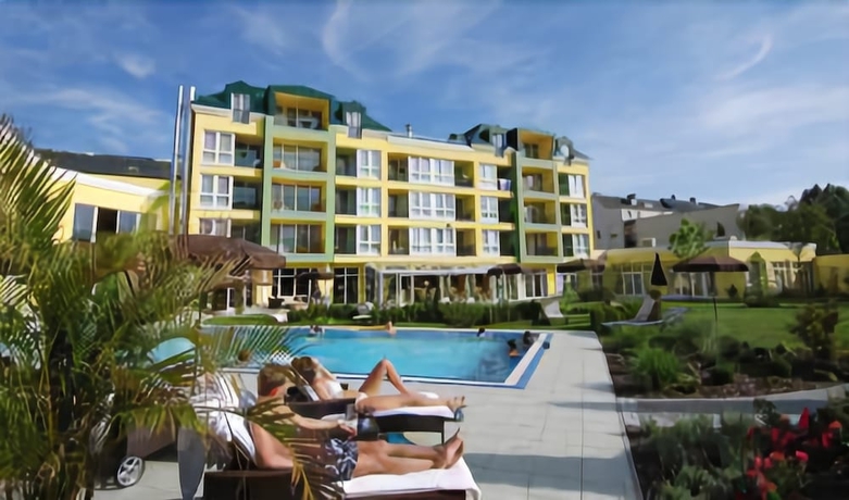Imagen de la piscina del Hotel Parkhotel, Bad Schallerbach. Foto 18