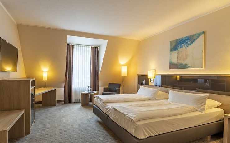 Imagen de la habitación del Hotel Parkhotel Berghoelzchen. Foto 12