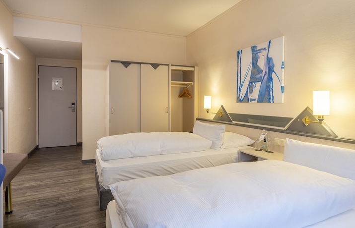 Imagen de la habitación del Hotel Parkhotel Berghoelzchen. Foto 13