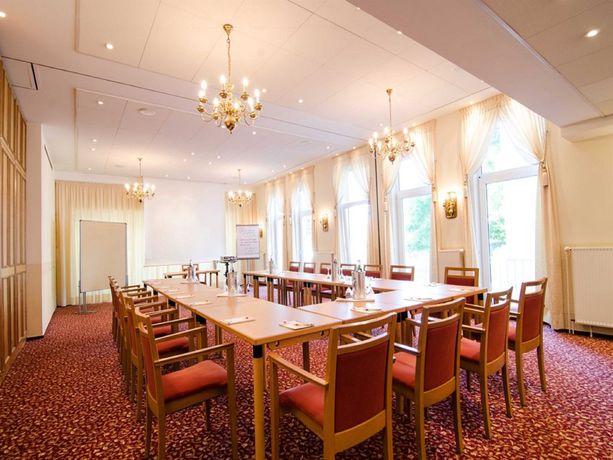 Imagen del bar/restaurante del Hotel Parkhotel Bilm Im Glück. Foto 3