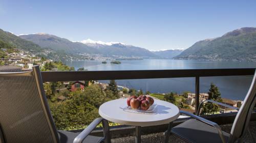 Imagen de la habitación del Hotel Parkhotel Brenscino Brissago. Foto 12