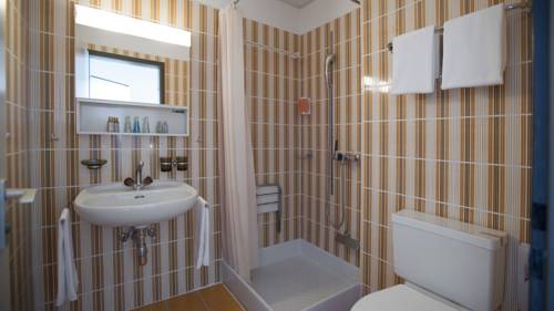 Imagen de la habitación del Hotel Parkhotel Brenscino Brissago. Foto 14