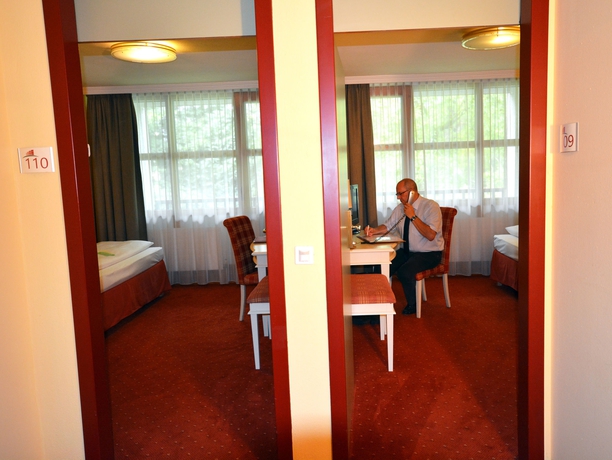 Imagen de la habitación del Hotel Parkhotel Brunauer. Foto 9