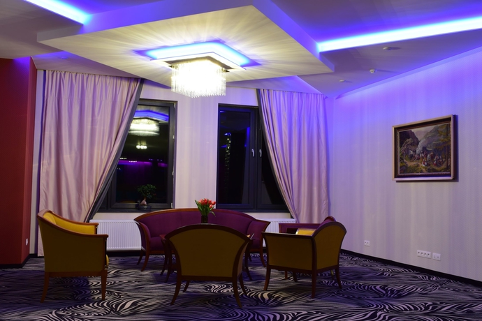 Imagen de los interiores del Hotel Parkhotel Carlsbad Inn. Foto 14