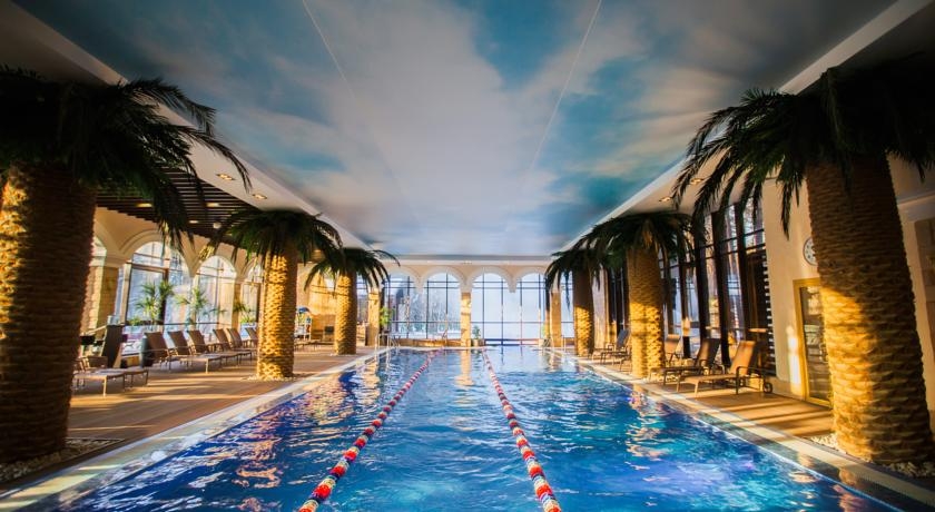 Imagen de la piscina del Hotel Park-hotel Europe. Foto 10
