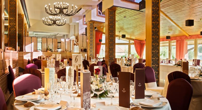 Imagen del bar/restaurante del Hotel Park-hotel. Foto 5