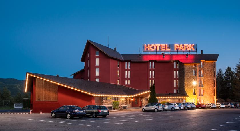 Imagen de los exteriores del Hotel Park-hotel. Foto 13